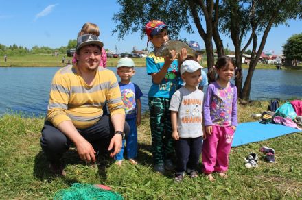 Платная рыбалка на озере "Мандрино"
