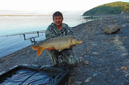 Ловля дикого сазана на реке Амур
